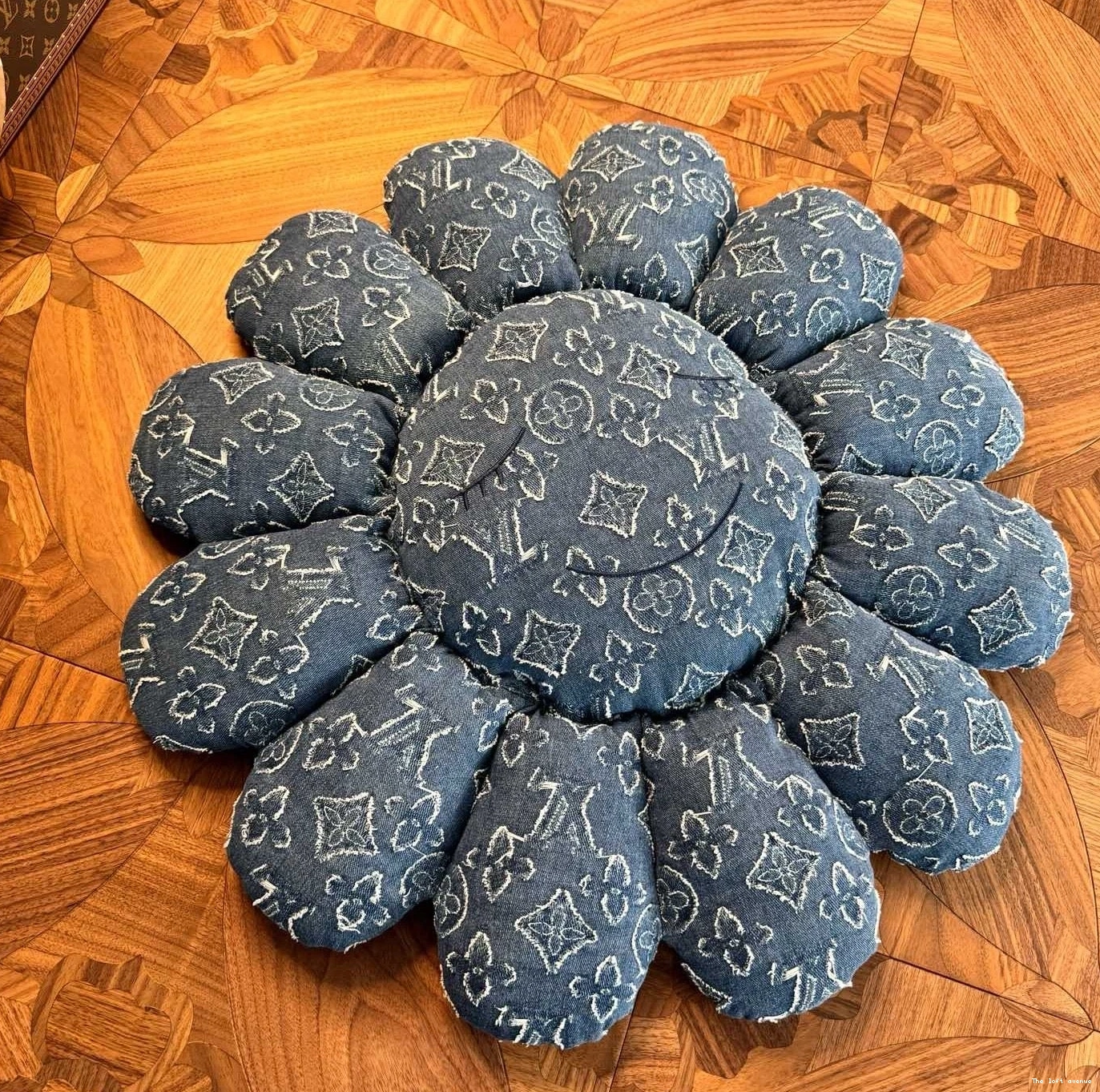 PLUSH FLOWER CUSTOM LV MURAKAMI 0818